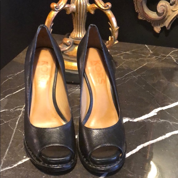 Michael Kors Platform shoes - Picture 1 of 4